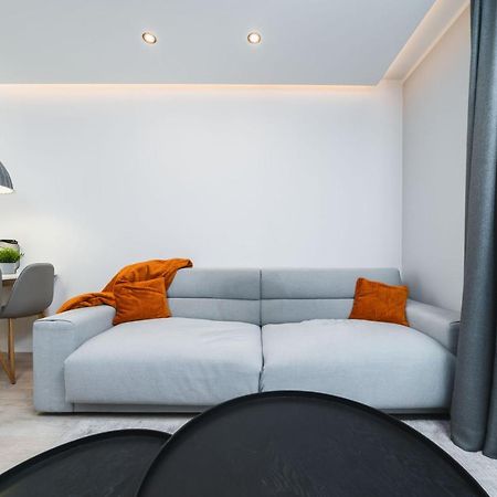Sarah Apartments Old Town Краков Экстерьер фото