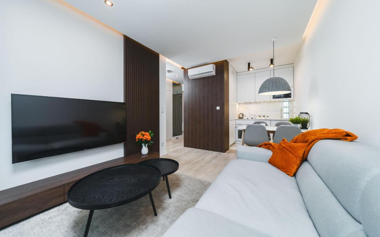 Sarah Apartments Old Town Краков Экстерьер фото